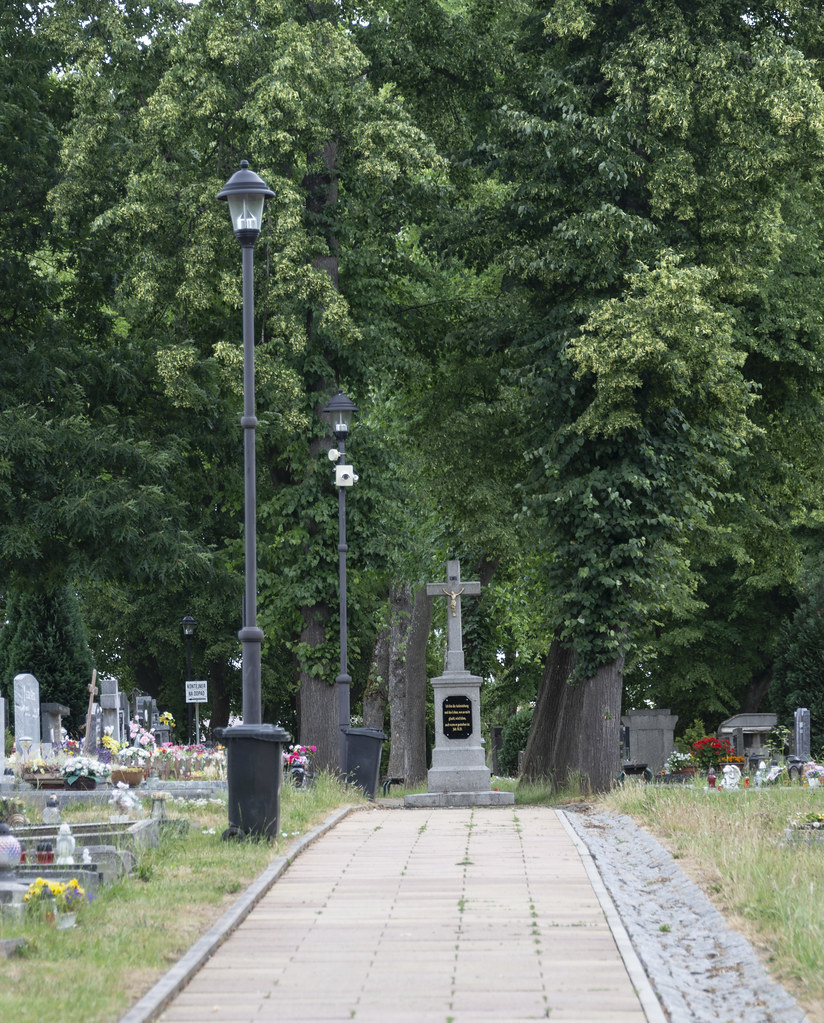 Chodauer Friedhof hinter der Laurentiuskirche