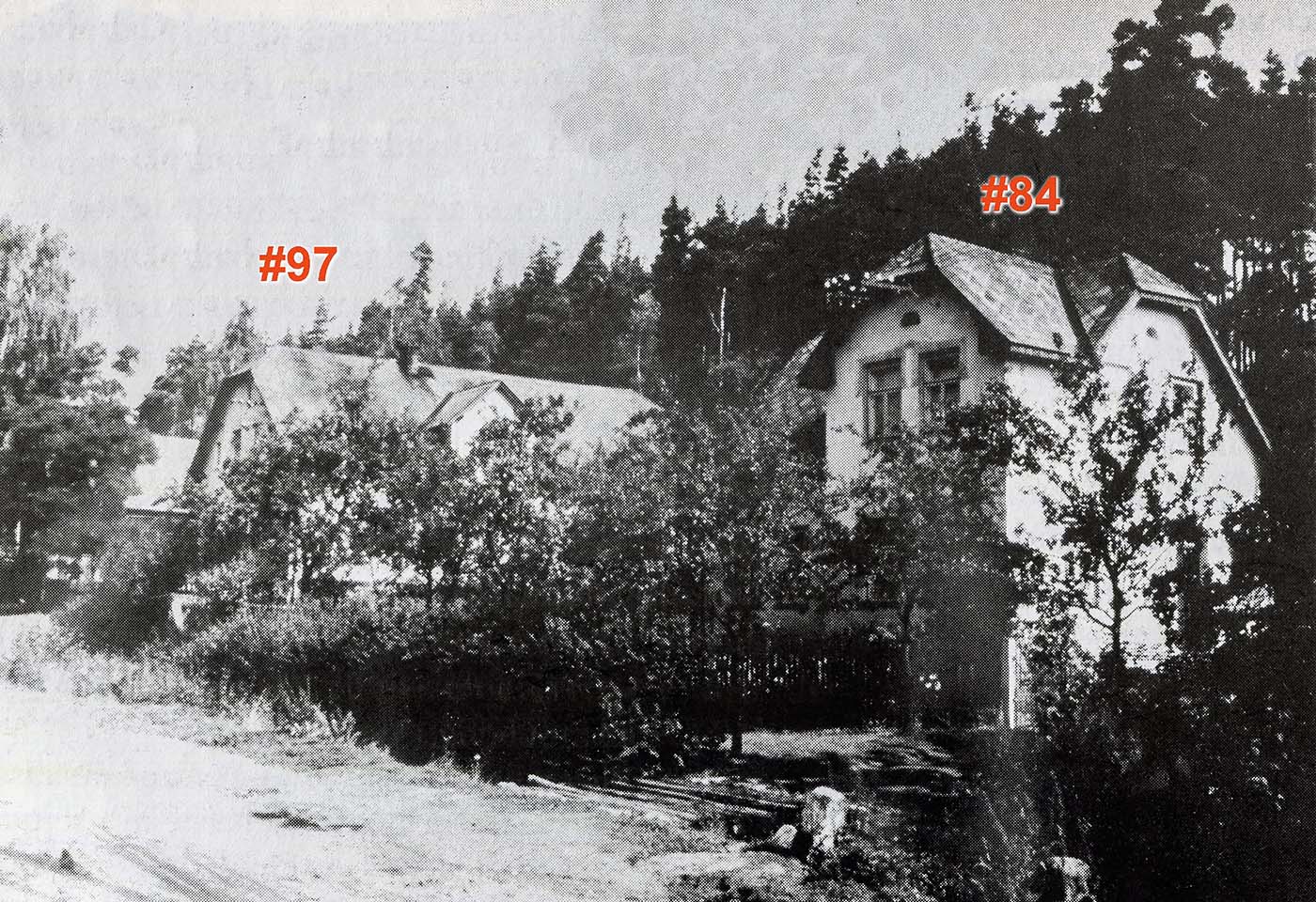 Haus Nr. 84 der Familie Anton Lorenz und Haus Nr. 97 der Familie Ebert