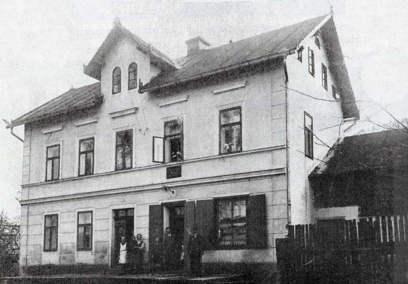 Haus #33 der Fam. Karl Forster (vormals "Konsumhaus")